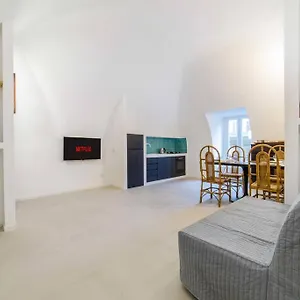 Chiaia Wi-fi & Netflix Appartamento